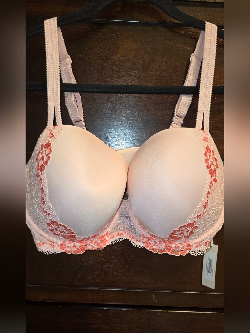 Camio Mio Light Pink Lace Trim T-Shirt Bra with Coral Floral Accent